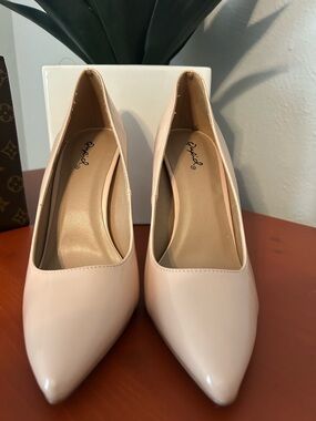 Qupid Nude Blush Pointed Toe Heels